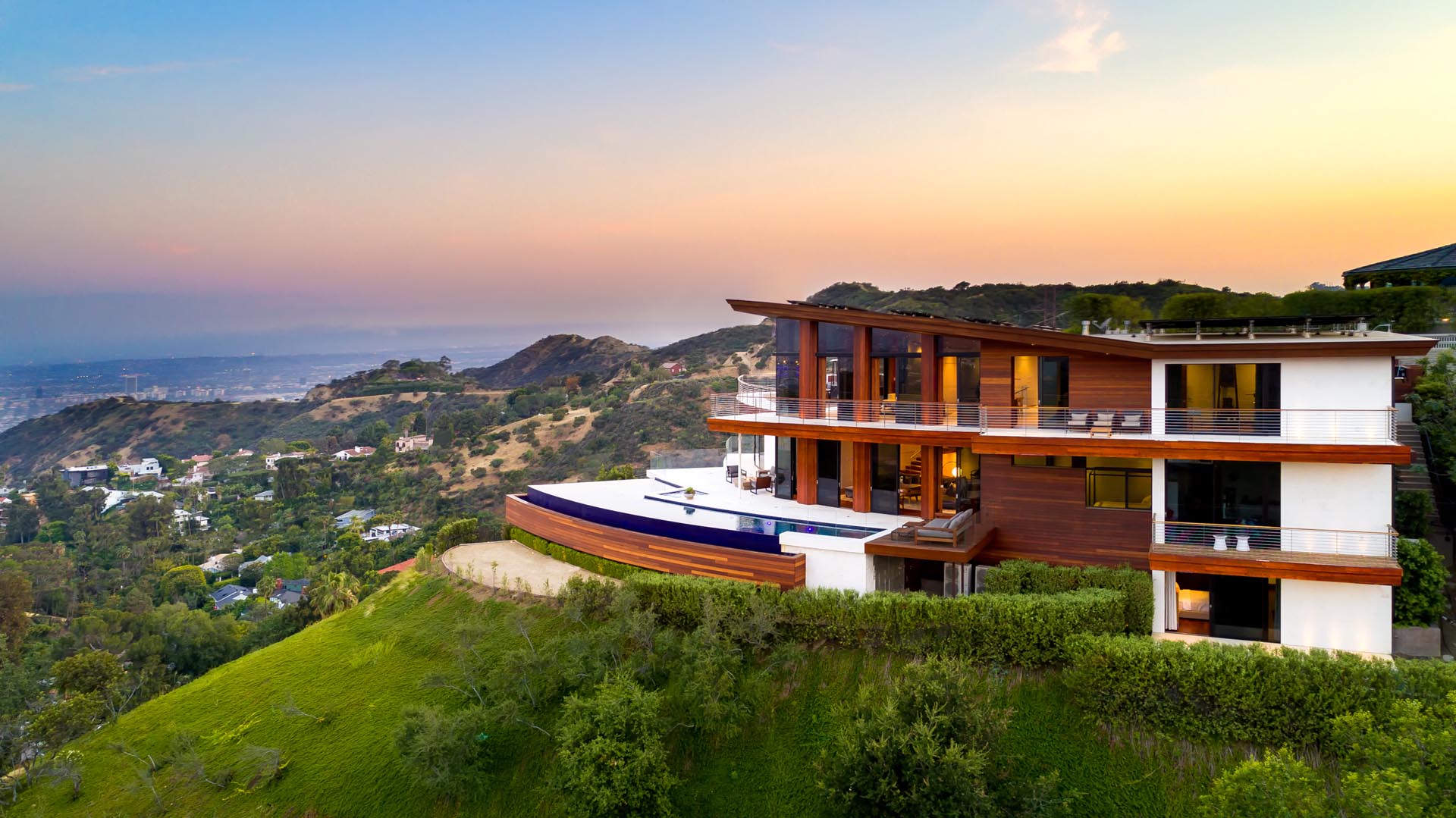 Hollywood Hills view home